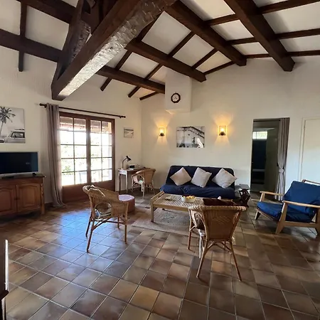Prázdninový dům Petite Maison Provencale Pour 4 Personnes