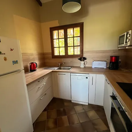 Petite Maison Provencale Pour 4 Personnes Prázdninový dům
