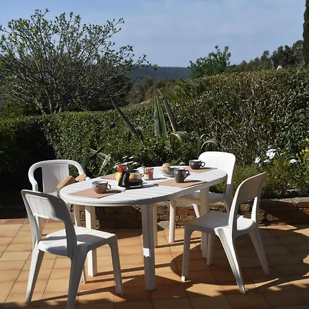 Petite Maison Provencale Pour 4 Personnes